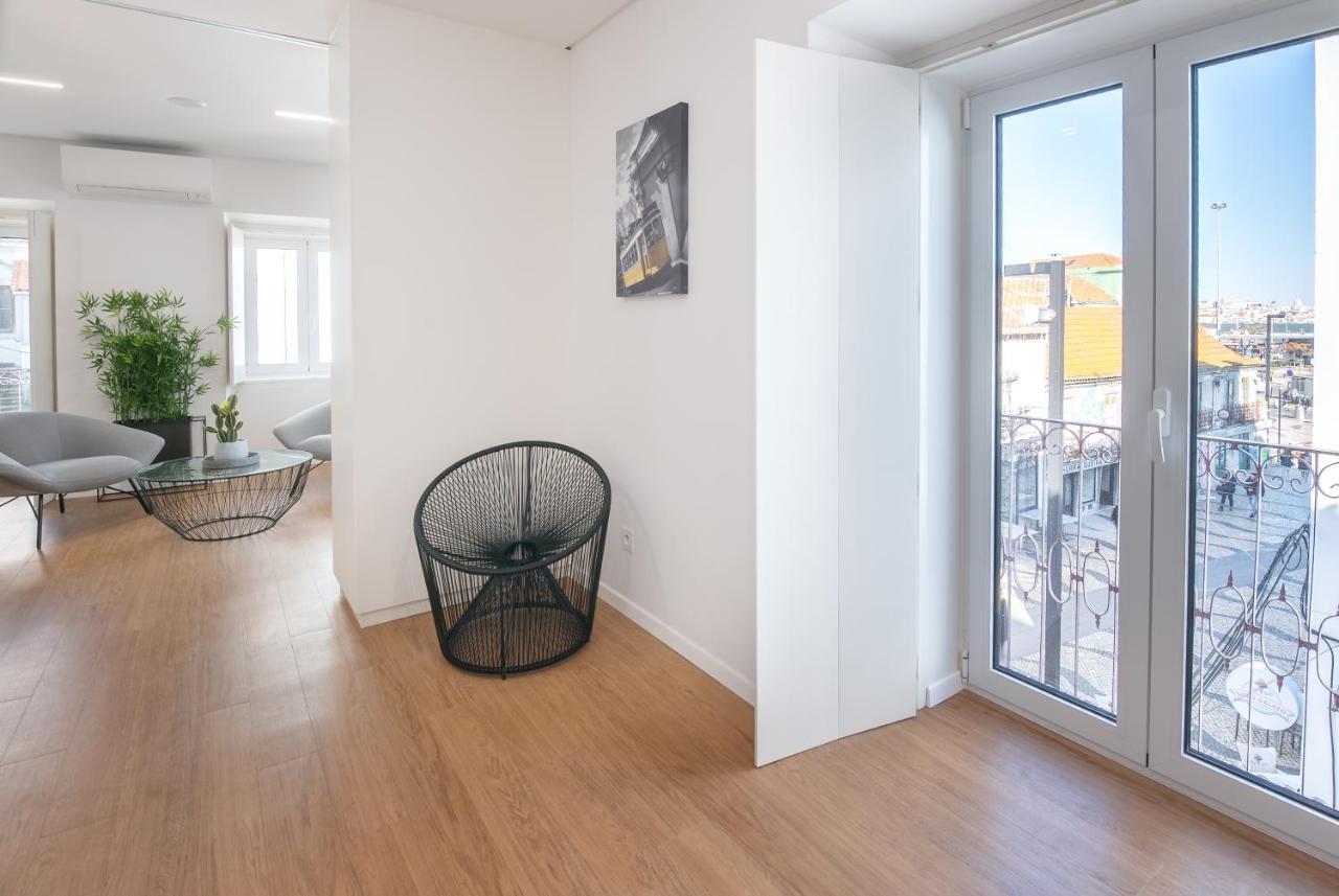 Vista Lisboa Guest Apartments Almada Exterior photo